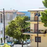 In Centro A Due Passi Dal Mare - كالا غونوني