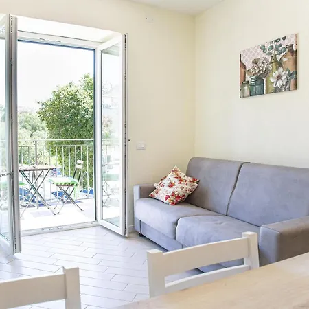 Casa Corallina, Wi-fi Air-con Iun Q7749 Апартаменты *